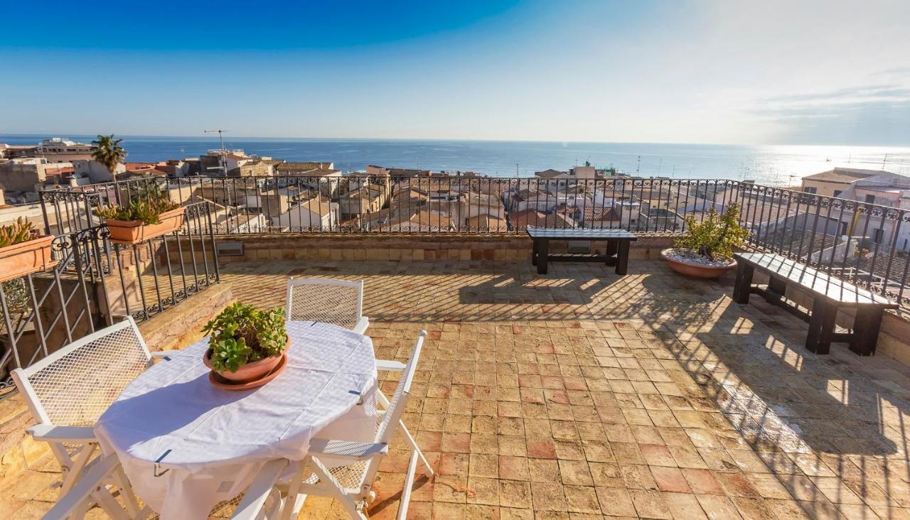 Casa Eu - Bilocale Ortigia Wifi Apartment Сиракуза Екстериор снимка