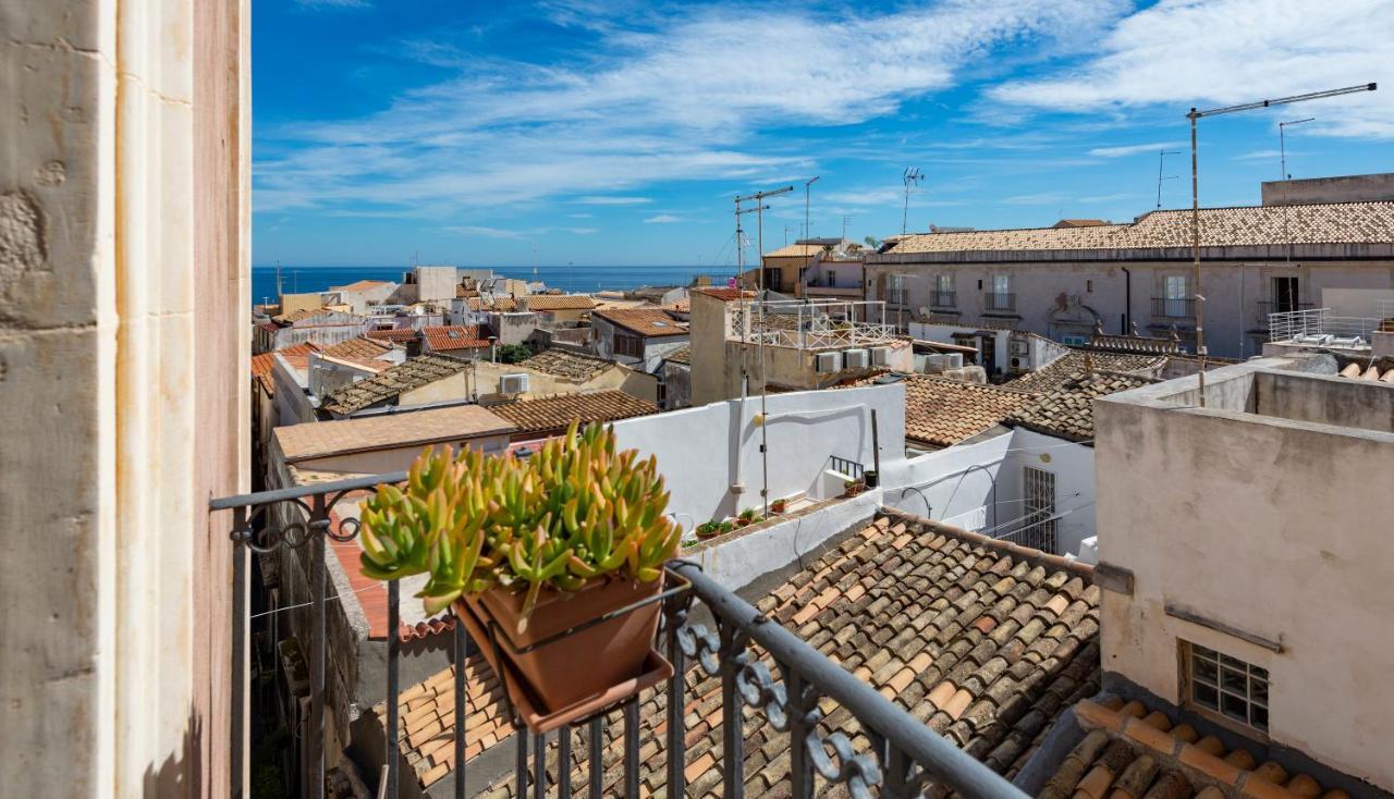Casa Eu - Bilocale Ortigia Wifi Apartment Сиракуза Екстериор снимка
